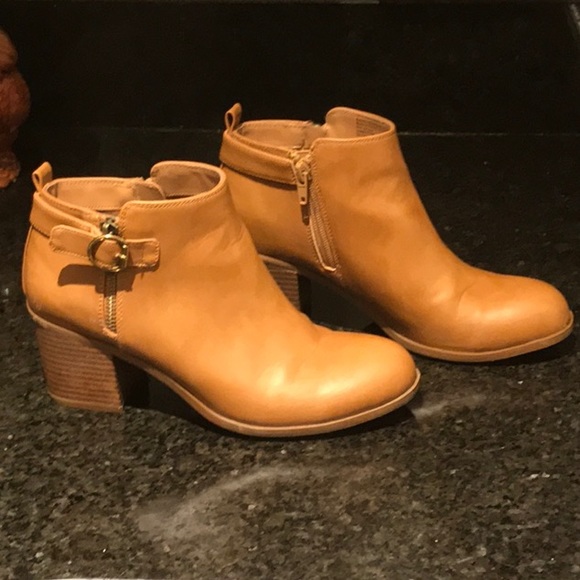 ‼️SOLD‼️ Style & Co Onyaa Tan Block-Heel Booties - Picture 3 of 11